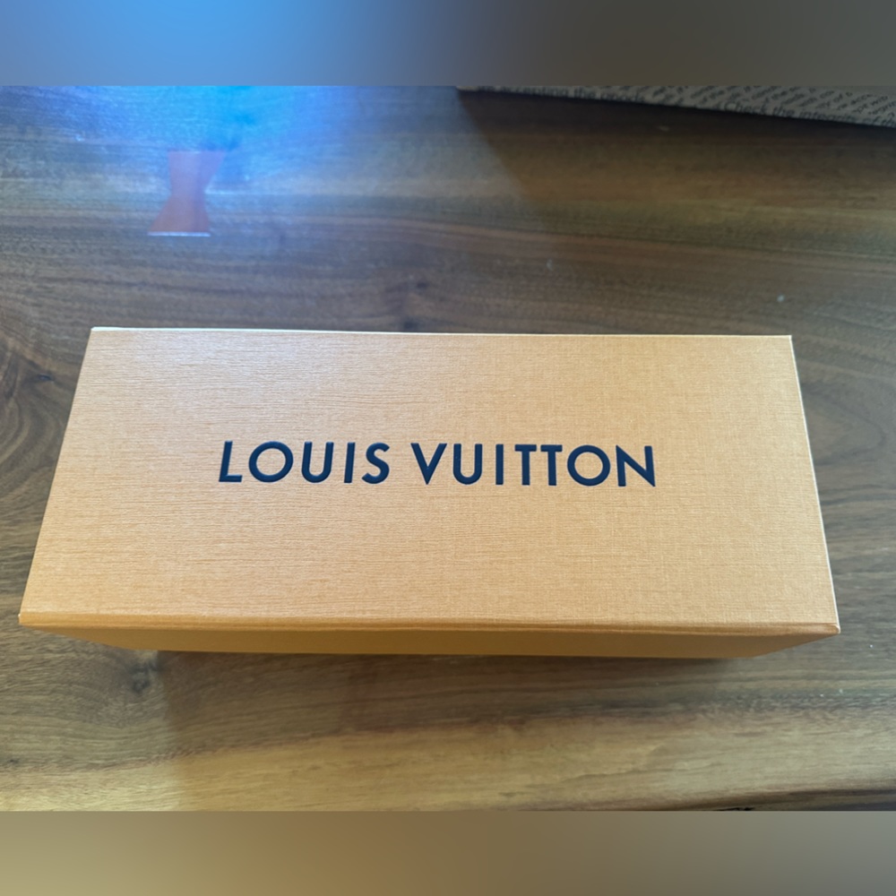 Louis Vuitton Gift Box w/magnetic closure
